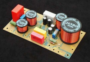 Zwrotnica trójdrożna J-3A 4 ohm